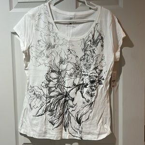 NWT NY & Co Tee